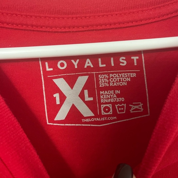 Red Metropolitan Riveters T-Shirt - Picture 2 of 3